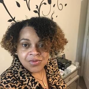 Meet your Posher, Yves